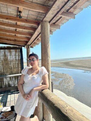 Ashna Habib Bhabna Instagram - Good Times and Tan Lines 😘