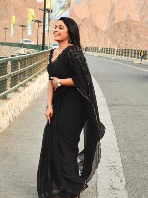 Ashwini Aanandita Instagram - Desi flexin 🖤✨