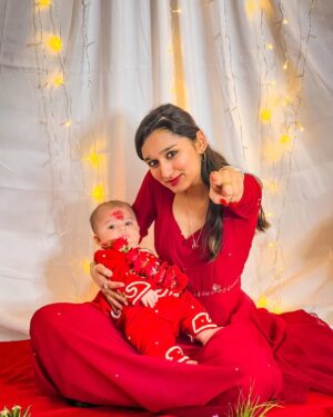 Asmi Bhandari Instagram - A beautiful and memorable event [Weaning Ceremony] of Baby Aayana