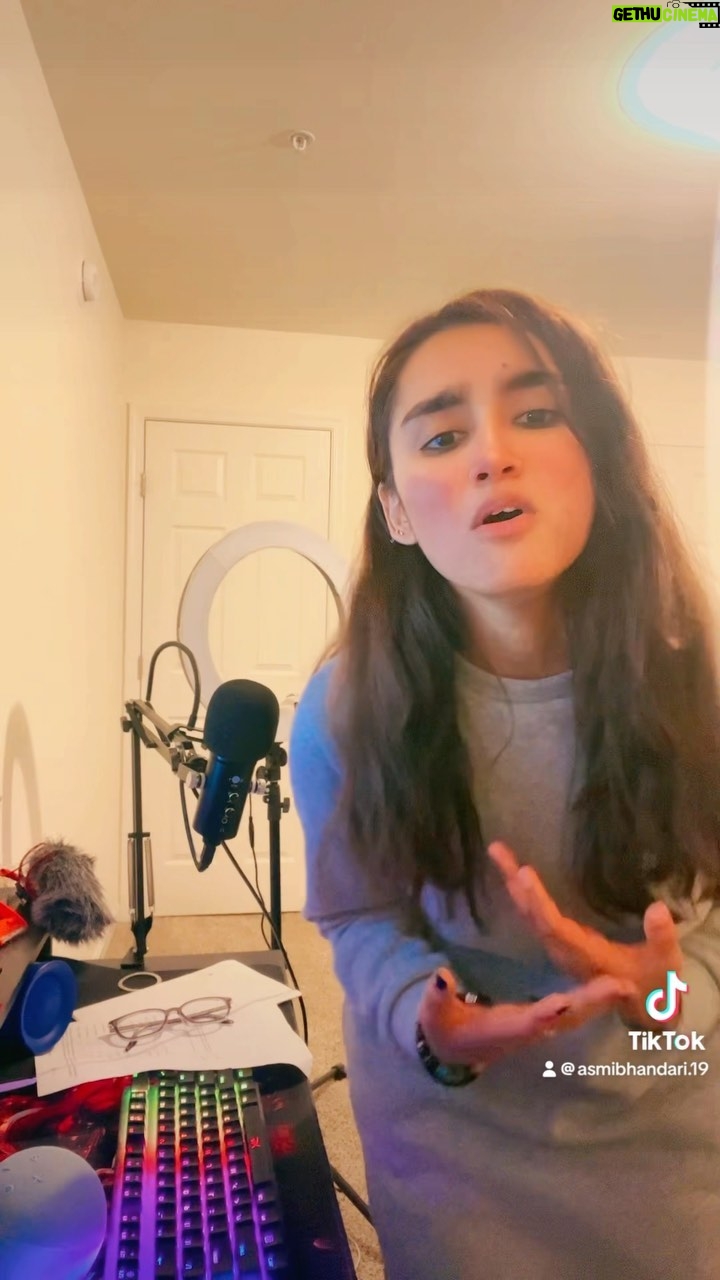 Asmi Bhandari - 3 Likes - Kina?

More Reels @asmibhandari.19 

#kina #nepalisong #cover #singer #songwriter #singersongwriter #sadsong #instagram #viral #trending #public #lines #explore #ex #bf #explorepage #broken #status #exploremore #insta #trendingaudio #trendingreels #reels #reelitfeelit #reelsinstagram #instareels #feedfeed