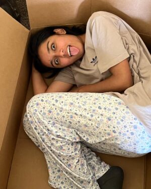 Asmi Bhandari Instagram - Living in a box