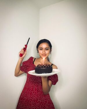 Asmi Bhandari Instagram - Thank you, Everyone! It Couldn’t have been possible without your Love and Support. #HALFMILLION