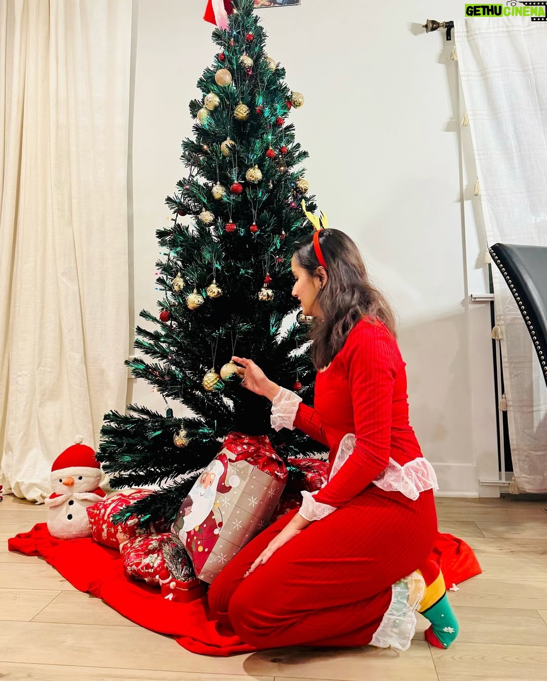 Asmi Bhandari - 3 Likes - The tree isn’t the only thing glowing this Christmas.🎄😜