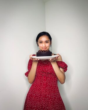 Asmi Bhandari Instagram - Thank you, Everyone! It Couldn’t have been possible without your Love and Support. #HALFMILLION
