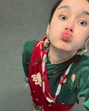 Asmi Bhandari Instagram -