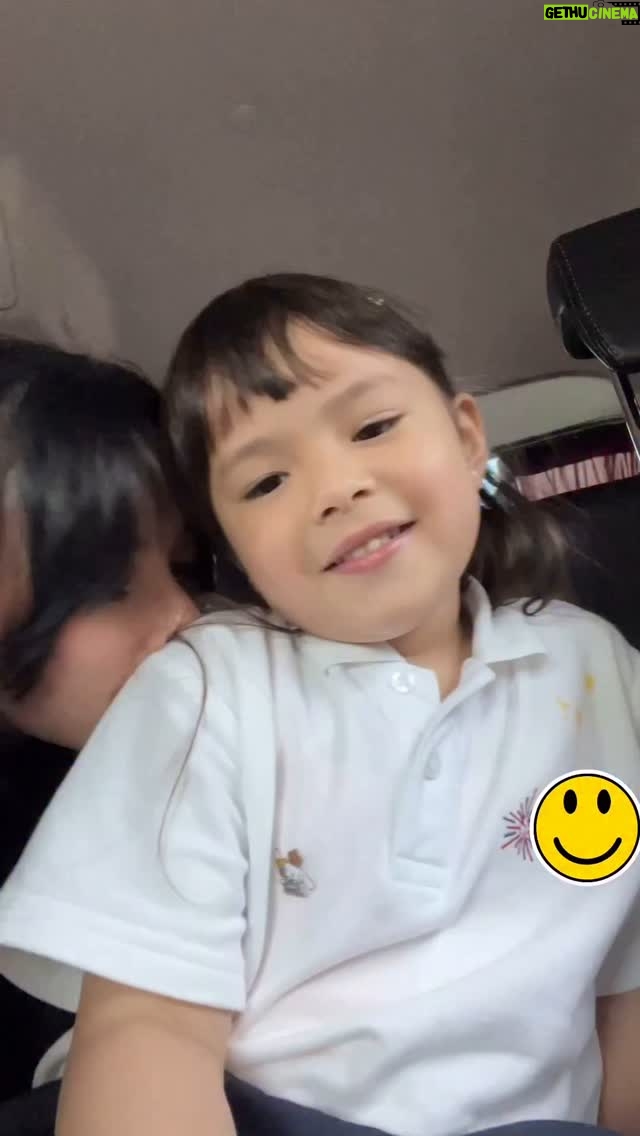 Asmirandah - 3 Likes - 🩷💙🩷💙 pilih yang pasti aja..