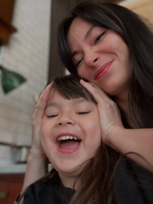Asmirandah Instagram - Hari-hari yang mengubahku.. 💙 jam tidur berubah, aktifitas berubah, rutinitas berubah, seperti adaptasi lagi.. and the feel is so lovely