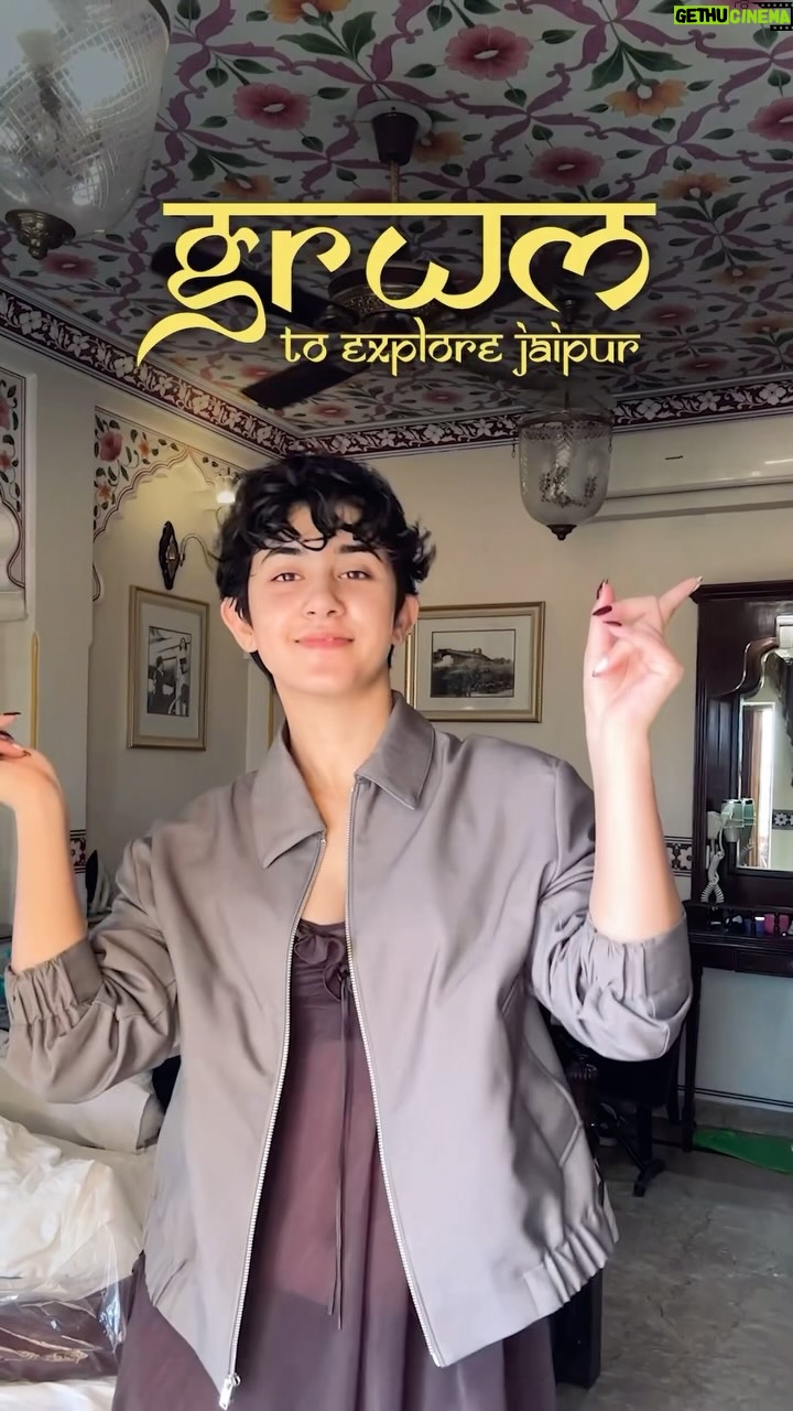 Asmita Pathik - 45.5K Likes - खम्मा घणी 🪞🪕
.
.
.
.
.
.
.
#grwm #ootd #jaipur #rajasthan #brown #fort #hawamahaljaipur #jaitorkichattriya #shorthairdontcare #india #rajasthani