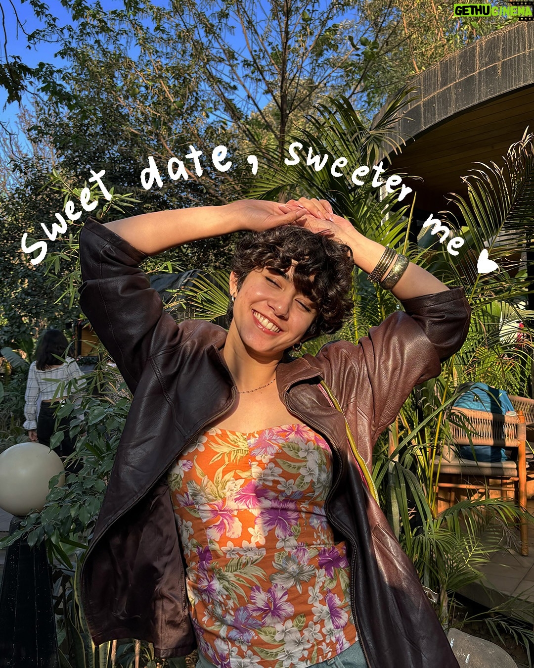 Asmita Pathik - 36.1K Likes - pancakes, pretty things & perfect lil moments 💫🥞

Tags 🏷️ 
#curlyhair #curlyhairinspo #vlog #curlyhairtips #grwm #curlyhairroutine #explore #trending #beauty #softlife #selfcare #lifestyle #haircare [ curly haircare fix my curls lifestyle vlog beauty self care]