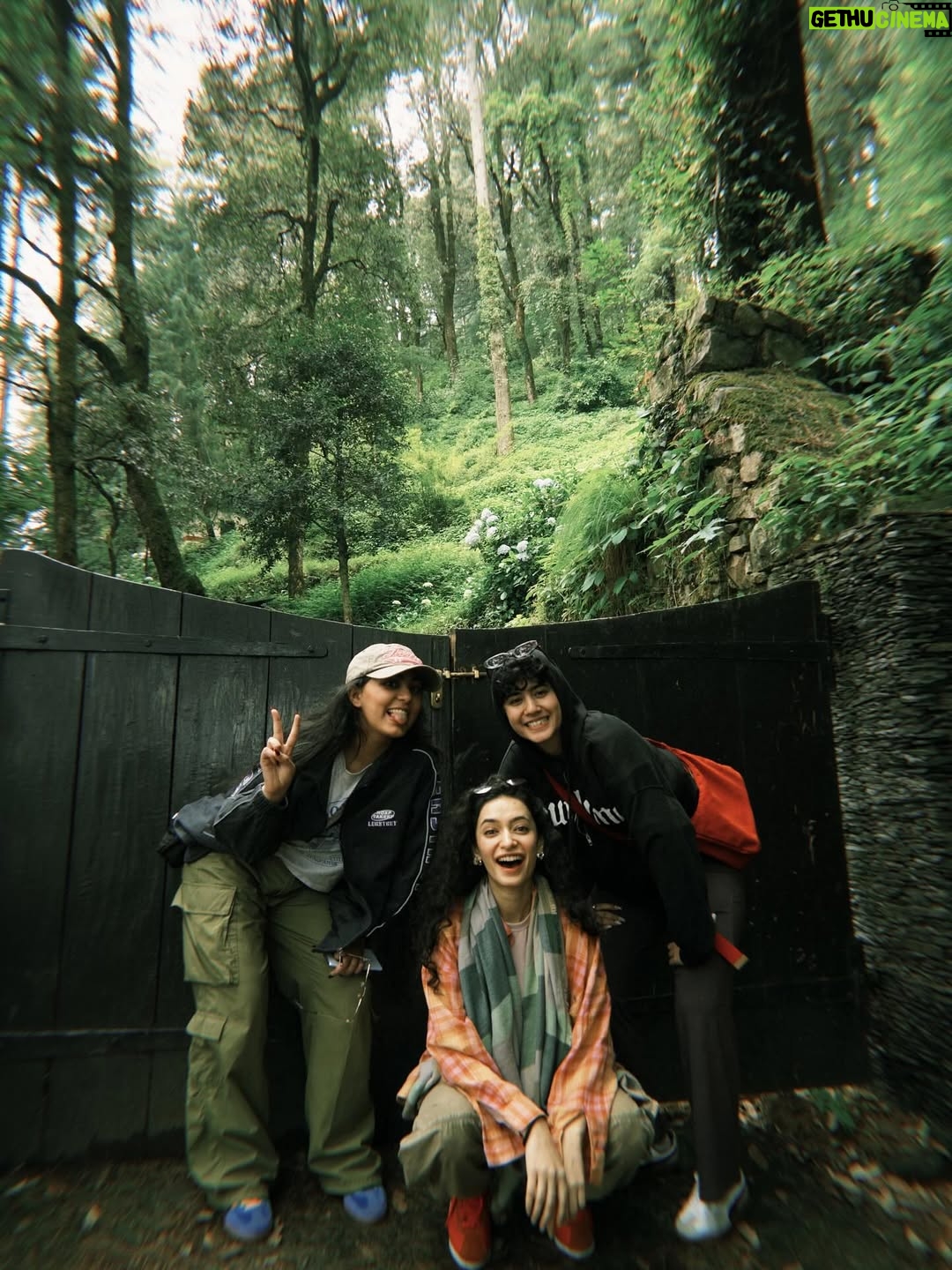 Asmita Pathik - 34.7K Likes - Back here… again. And again. And again.
.
.
.
.
.
#landour #landourbakehouse #landourmussoorie #dehradun