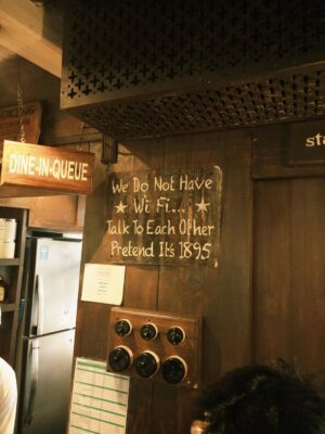 Asmita Pathik Instagram - Back here⦠again. And again. And again.
.
.
.
.
.
#landour #landourbakehouse #landourmussoorie #dehradun