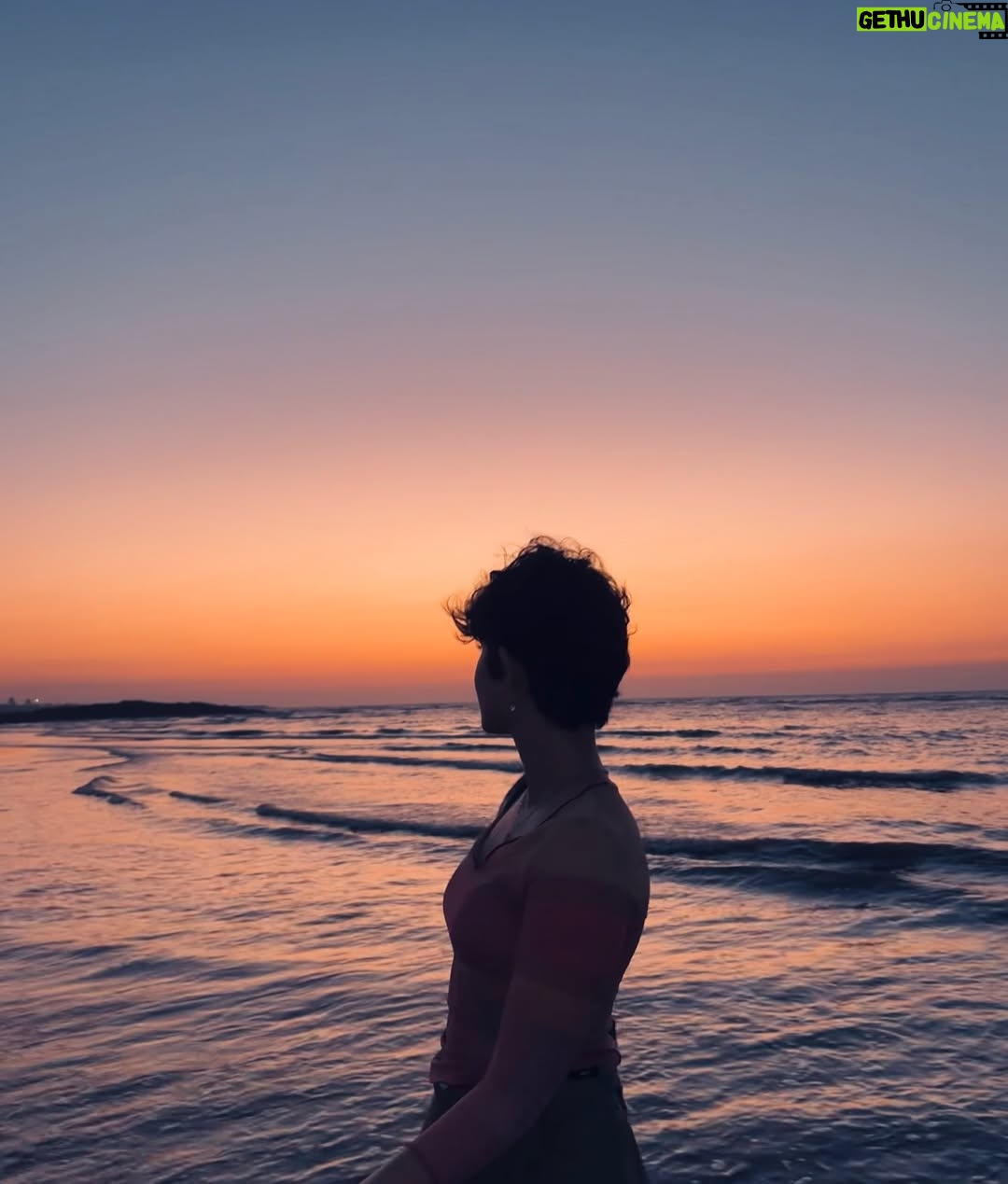 Asmita Pathik - 58.2K Likes - 🌊