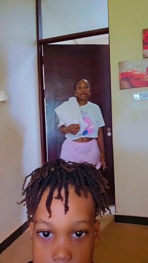 Aunt Ezekiel Instagram - SABUNI HII UNAWEZA KUMUOGESHEA MTOTO PIA
HAINA KEMIKALI NI STREIT KUTOKA HOSP SO NI UHAKIKA
AN MURUA GROWING SERUM YENYE SUN SCREEN NI KIBOKO
KWA KUTUNZA NGOZI YAKO NYAKATI ZA MCHANA!
CALL ME 0752300068
