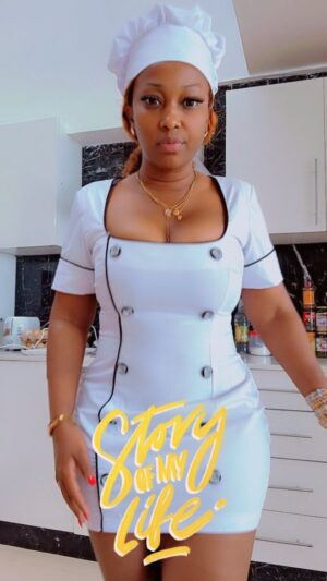 Aunt Ezekiel Instagram - African Queen Chieif.....🥰
It was best bday party ever😋
Cc @dorochocolate1