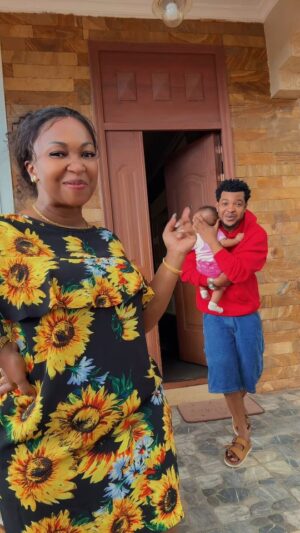 Aunt Ezekiel Instagram - WA KWANGU MM HAWA APA HAWA❤️
NA WW TUONYESHE WAKO 🥰😜
SONG:HUYU APA BY @_kusah_
.
Nilivyojipanga sasa kuanza kuimba
Yaani mm ndio Lady jaydee🤣