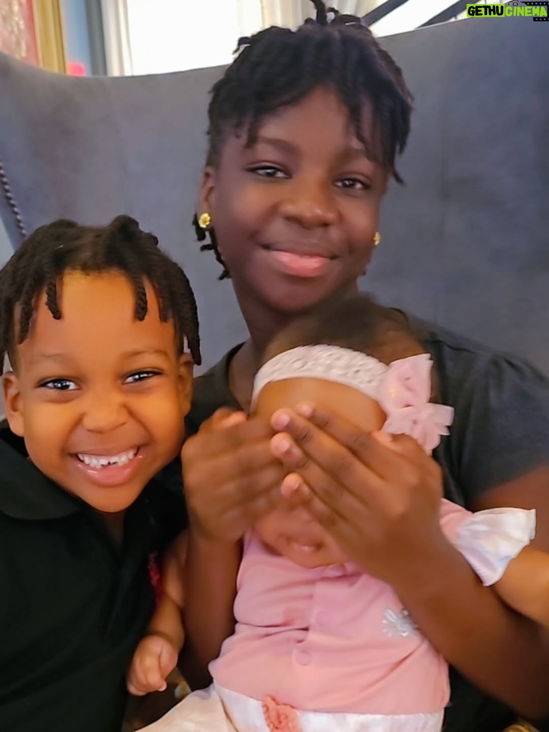 Aunt Ezekiel - 26.6K Likes - ROHO ZANGU❤️