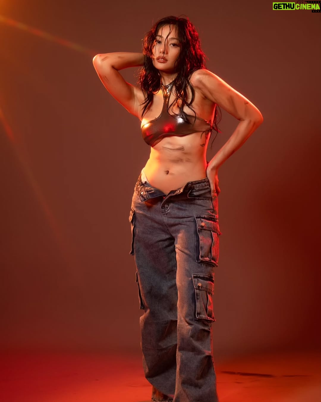 Ava Mendez - 7.9K Likes - Muse: Ava Mendez
Make up by: Aljie Mending
Hair: Mitch Briones Romero
Stylist: Nikki Wong Gomez
Location: UCP STUDIO
Photographer: Gem Tugade