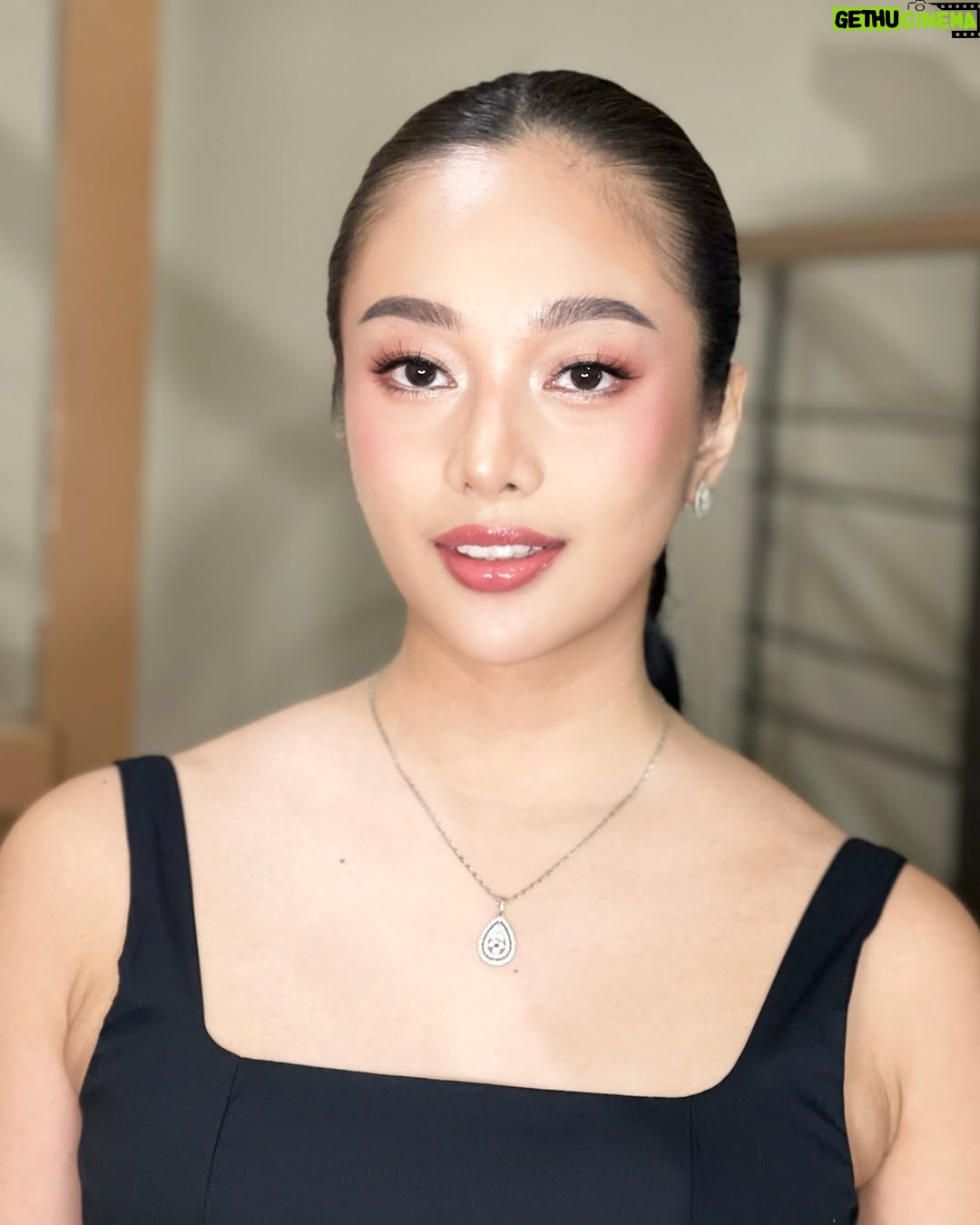 Ava Mendez - 3.8K Likes - Fresh no makeup look for Gorgeous @avamendezofficial ✨✨✨✨

#hmua #hmuamanila #manilabasemakeupartist 
#FreshMakeup #nomakeuplook  #naturalmakeuplook  #lightmakeup #Aljaymendingmakeup
