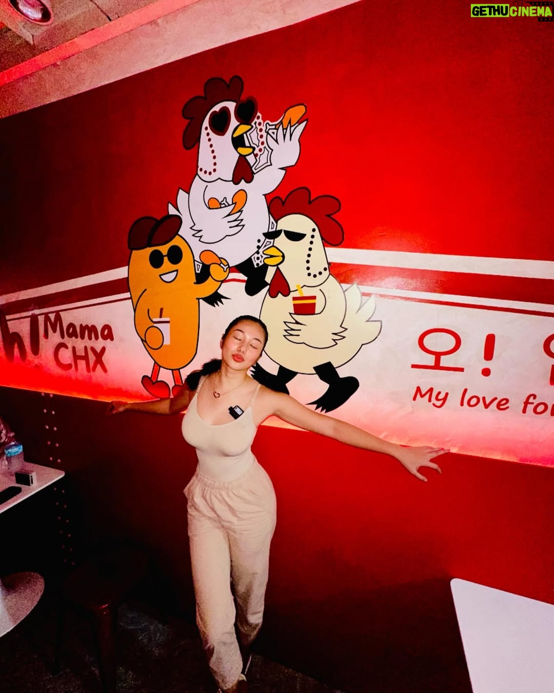 Ava Mendez - 5.8K Likes - Hinde ako kasama sa menu pero may ipapatikim ako bago sayooo. Tara chix 🍗 tayoo dito sa Tondo