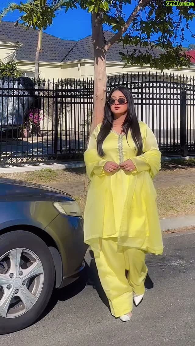 Avirims - 10K Likes - 🌼🦢 #avirims 
Suit🌼 @_royal.threads