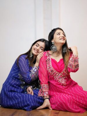Ayantika Instagram - 🩷💙
Outfit from - @haryana.fashion_hub1
#ayantika #vkfam #khushipunjaban #ayantikasquad #twinning #instapost