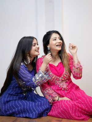 Ayantika Instagram - 🩷💙
Outfit from - @haryana.fashion_hub1
#ayantika #vkfam #khushipunjaban #ayantikasquad #twinning #instapost