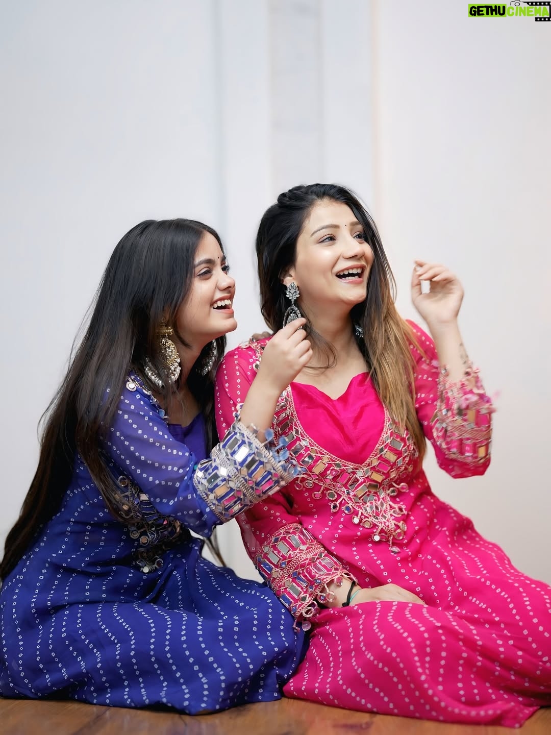 Ayantika - 128.5K Likes - 🩷💙 

Outfit from - @haryana.fashion_hub1 

#ayantika #vkfam #khushipunjaban #ayantikasquad #twinning #instapost