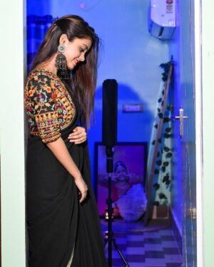 Ayantika Instagram - Kya btau🥹
Saree- @lahanga_bazzar
#ayantika #ayantikasquad #instadaily #sareelove #picoftheday