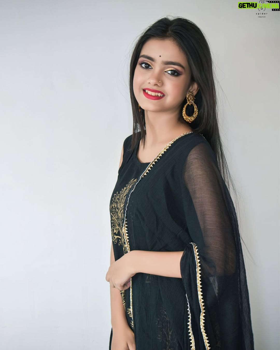 Ayantika - 82.1K Likes - Eid Mubarak🌙❤️ 

Outfit - @essentials_cart_ 
Edit - @parinda_pawan 

#ayantika #ayantikasquad #explore #exploremore #instagood #picoftheday #instadaily #eidmubarak #eid2022 #eidoutfit #eid