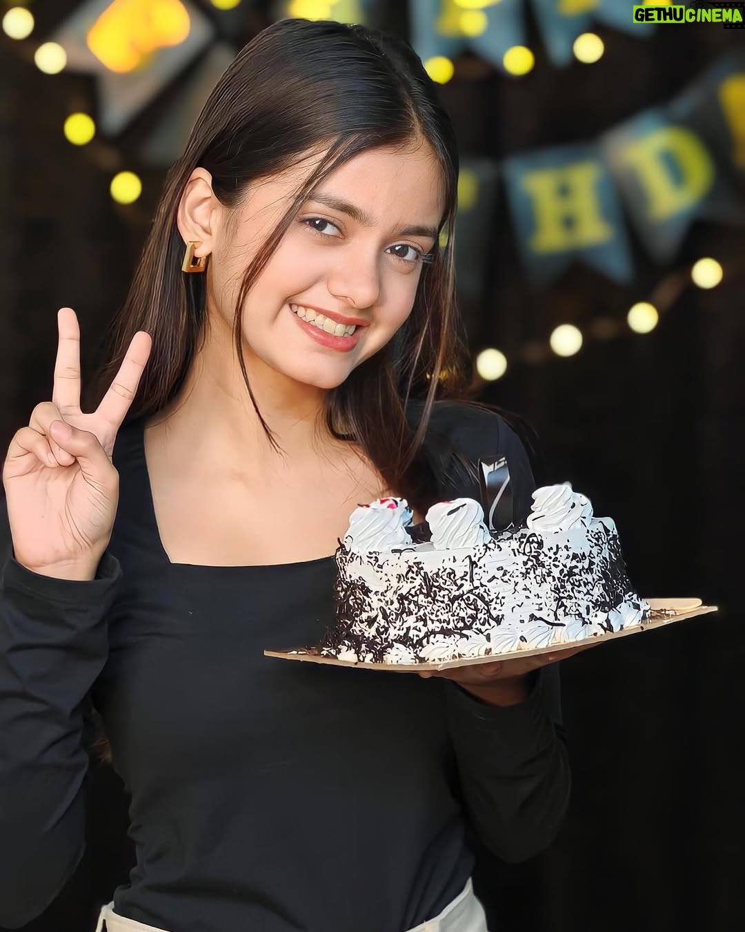 Ayantika - 80K Likes - Happy Birthday to Me🫶🏻❤️ 
Thank you all for ur lovely wishes🥹I love you🫰🏻❤️

#ayantikasquad #birthday #18thbirthday #picoftheday