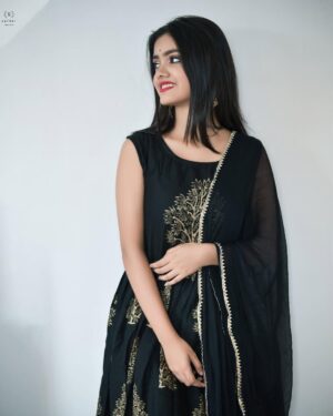 Ayantika Instagram - Eid Mubarak🌙❤️
Outfit - @essentials_cart_
Edit - @parinda_pawan
#ayantika #ayantikasquad #explore #exploremore #instagood #picoftheday #instadaily #eidmubarak #eid2022 #eidoutfit #eid
