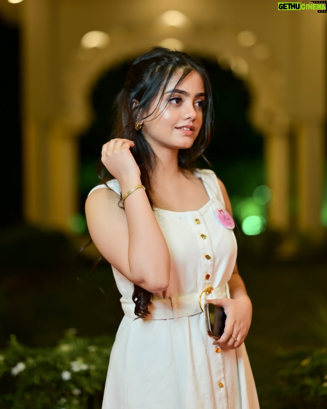 Ayantika - 100K Likes - Ankh Qatal 👀✨ 

#ayantika #ayantikasquad #trending #picoftheday  #instapost #instagram