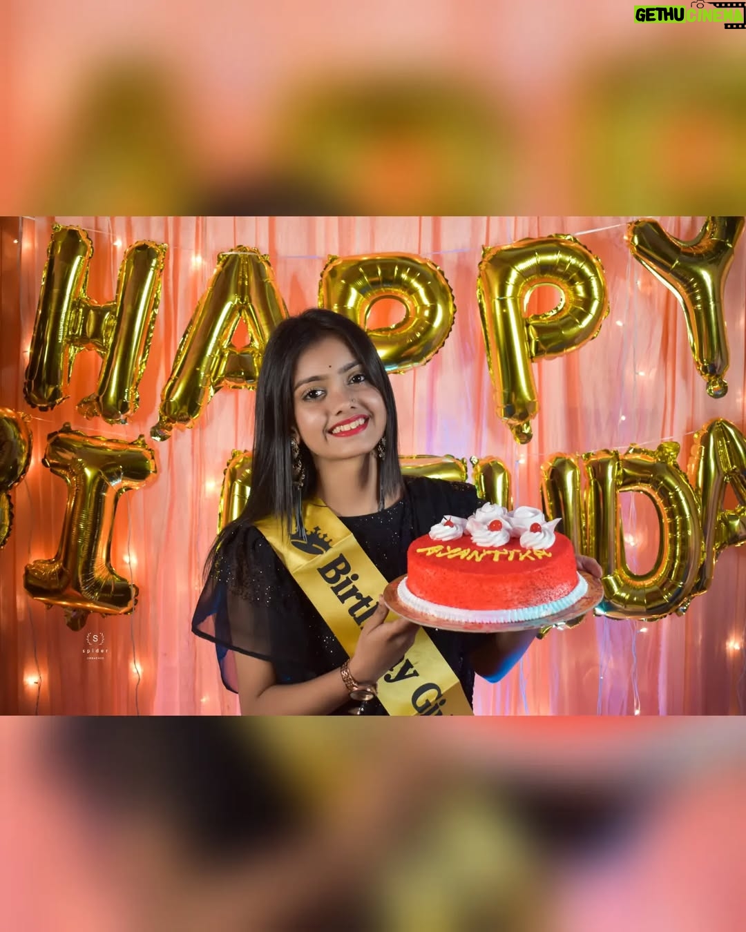 Ayantika - 81.3K Likes - Best Bday Ever😍🔥
.
.
Vlog soon❤️

Edit - @parinda_pawan

#birthdayvibes #ayantika #ayantikasquad #explore #exploremore #instagood #picoftheday #instadaily