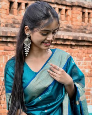 Ayantika Instagram - Wear it to flaunt it🥹✨
#ayantikasquad #ayantika #instagood #traditional #saree #picoftheday