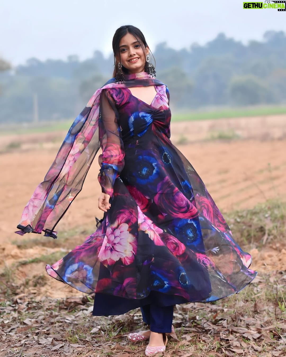 Ayantika - 95.1K Likes - Happy New Year 2024🫶💕 

Outfit- @antiquefashion.net_ 

#ayantikasquad #ayantika #happynewyear #newyear #2024 #newyearpost