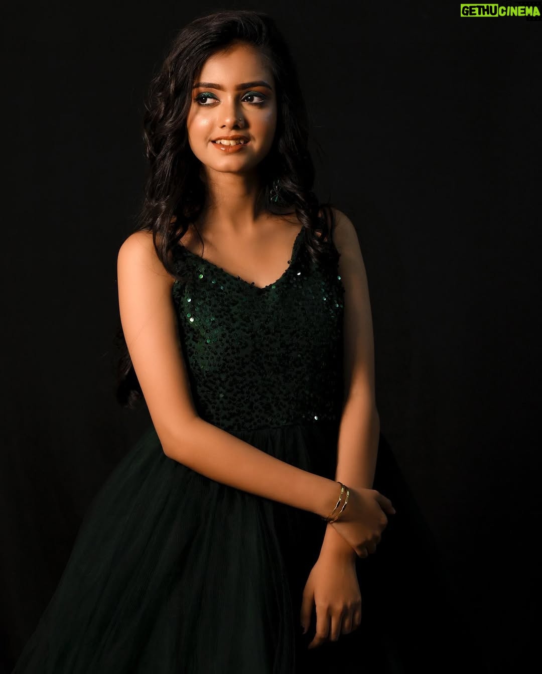 Ayantika - 81.9K Likes - Life is like an ice cream…Enjoy it before it melts😁❤️

Outfit - @galzzz_first.luv 
Outfit design - @arishakhan3905
Mua - @riya_garai_ 
Click - @aryanfotowala

#ayantika #ayantikasquad #explore #exploremore #instagood #picoftheday #instadaily