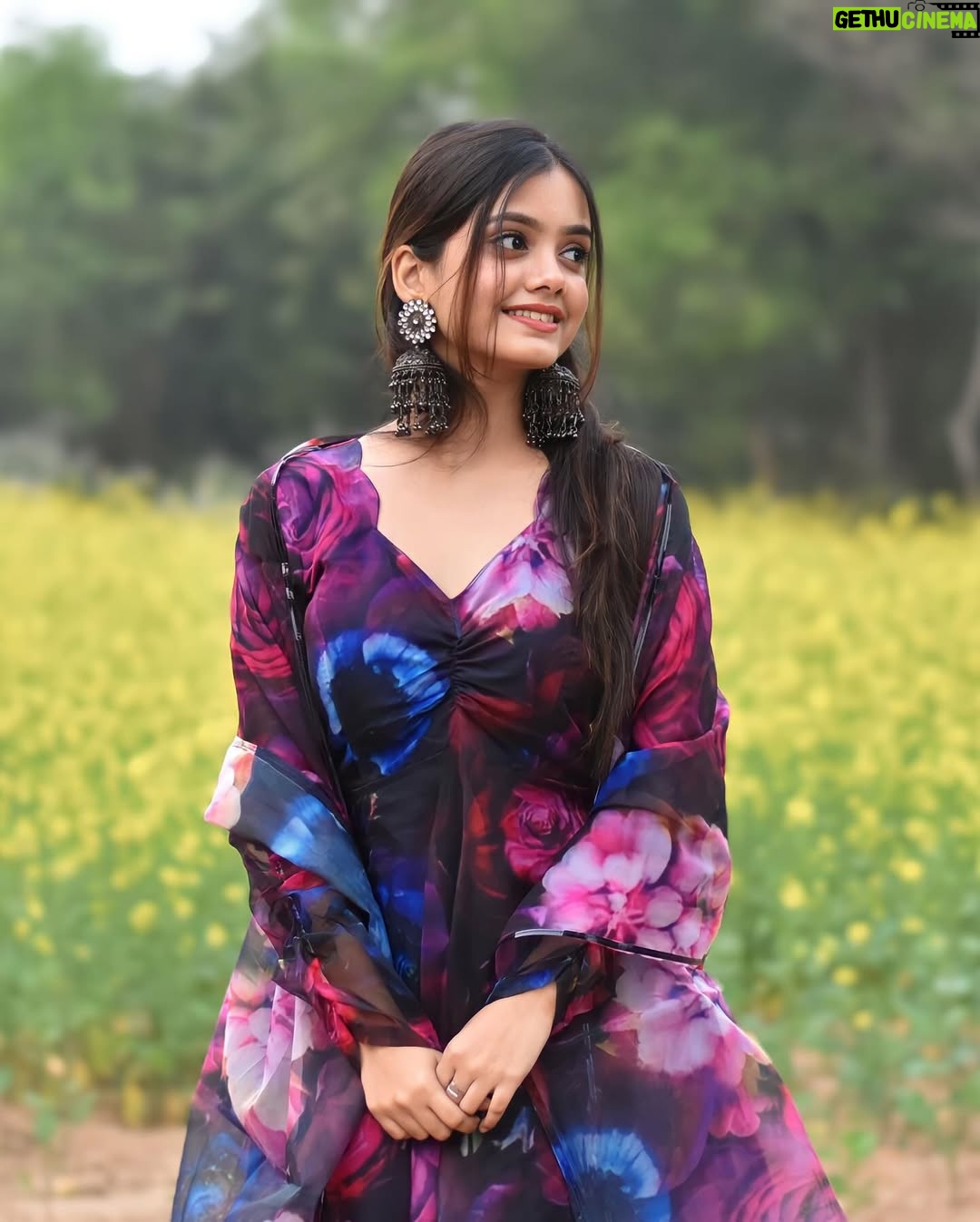 Ayantika - 95.1K Likes - Happy New Year 2024🫶💕 

Outfit- @antiquefashion.net_ 

#ayantikasquad #ayantika #happynewyear #newyear #2024 #newyearpost