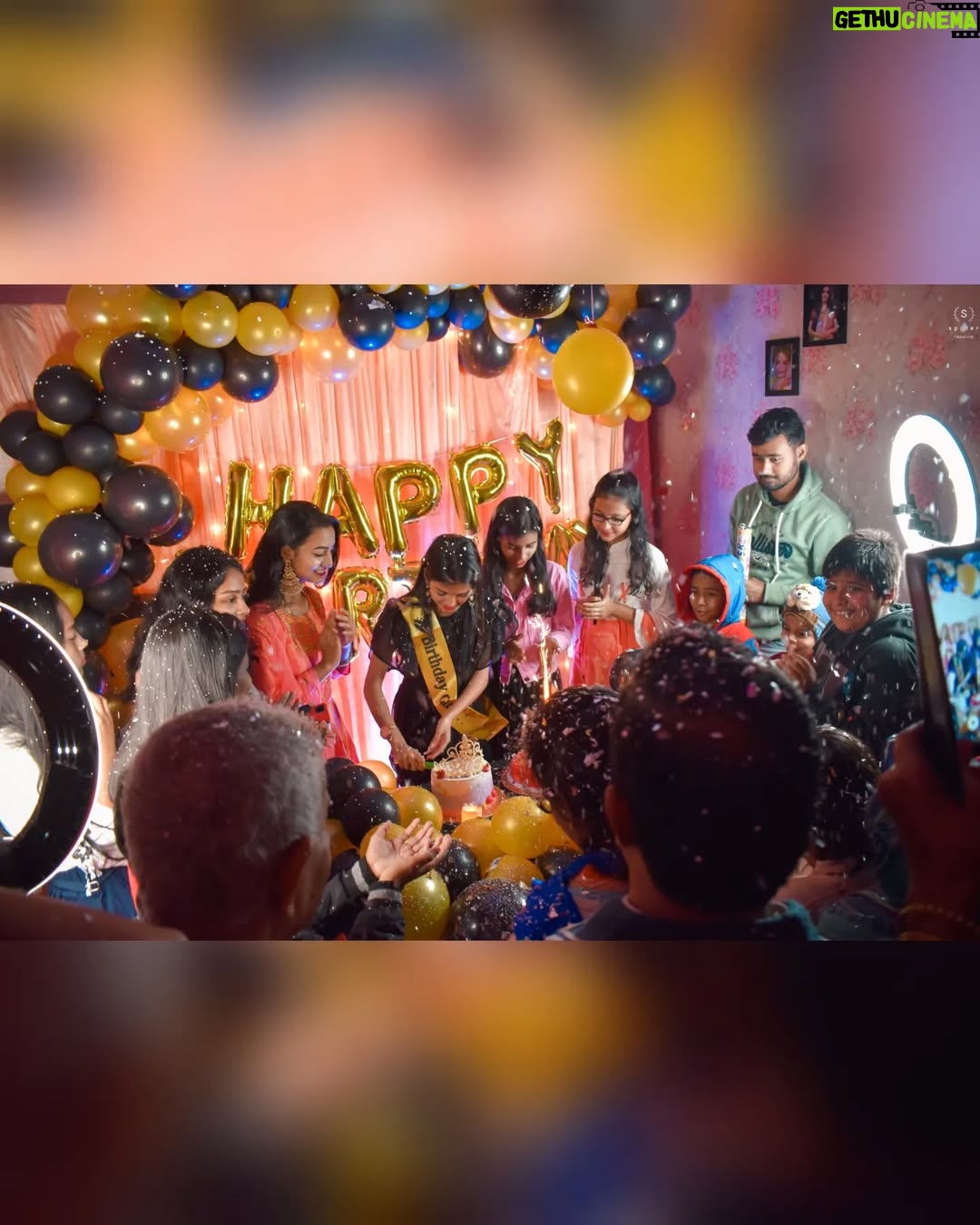 Ayantika - 81.3K Likes - Best Bday Ever😍🔥
.
.
Vlog soon❤️

Edit - @parinda_pawan

#birthdayvibes #ayantika #ayantikasquad #explore #exploremore #instagood #picoftheday #instadaily