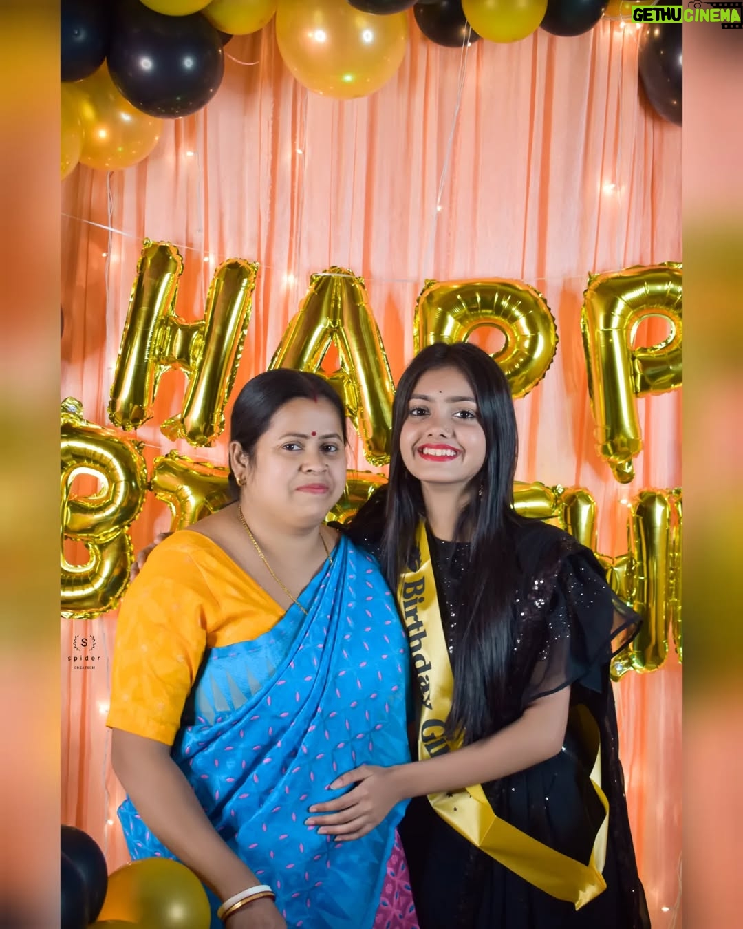 Ayantika - 81.3K Likes - Best Bday Ever😍🔥
.
.
Vlog soon❤️

Edit - @parinda_pawan

#birthdayvibes #ayantika #ayantikasquad #explore #exploremore #instagood #picoftheday #instadaily