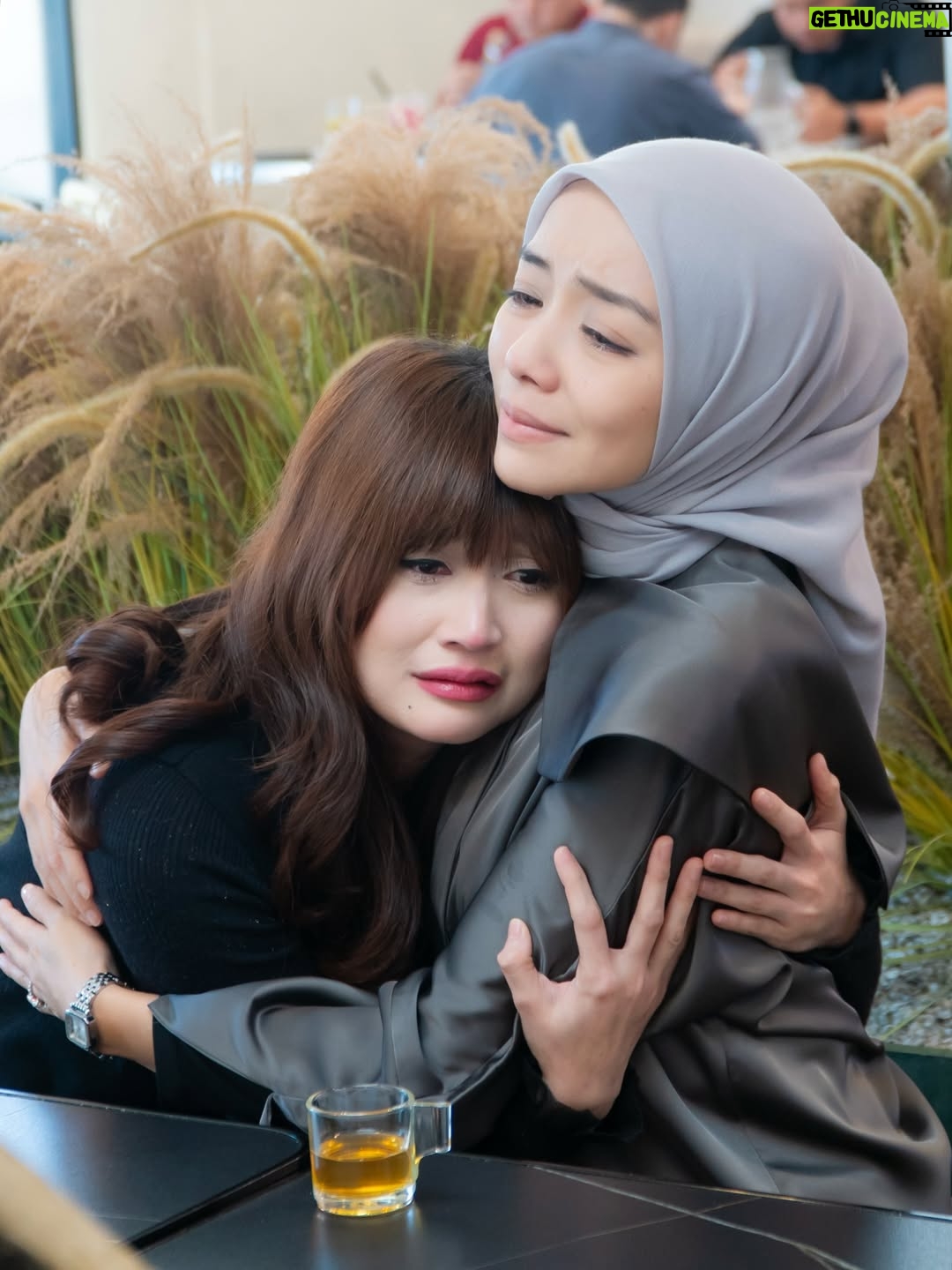 Ayda Jebat - 15.7K Likes - The saddest thing about betrayal is that it never comes from your enemies. 💔

Note: Surrogacy is haram (forbidden in Islam).
Episode 16, #MandulBukanPilihan