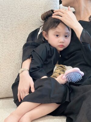 Ayda Jebat Instagram - Salam Aidiladha semua! Lambat post, takpe kan? 🤍
1st time beraya kat rumah sendiri alhamdulillah syukur, after 4 years beli and siap! Thank you semua yang datang & later later kita upload photo event semalam okay! Love semua. 🥹🙏 #NaylaTakdeMoodSemalam #GeramEkk