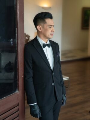 Ayda Jebat Instagram - Dr. HELLhan aka Joker. Dah la sengkek nak kawin pun Farah kena makeupkan, wedding photo amik sendiri. Cepatlah Polis tangkap dia ni! Ada yang akan hilang nyawa… malam ini.. 💔
Sesungguhnya.. shooting ini sangat menyakitkan dan memenatkan.. sebab………………. Nantilah saya cerita.. #mandulbukanpilihan