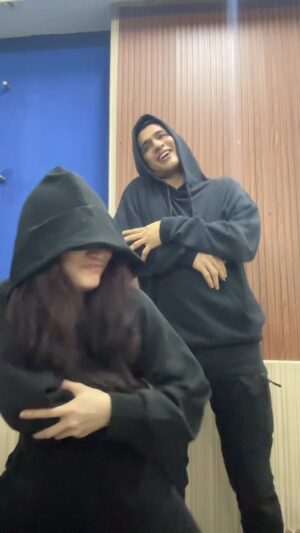 Ayda Jebat Instagram - Mood berjaya perangkap Billa. Korang ok ke tu? dak dak Melaka dah bergabung! 🫣 #mandulbukanpilihan #sodapop #Aydahpaksaustazmenarikpopweh