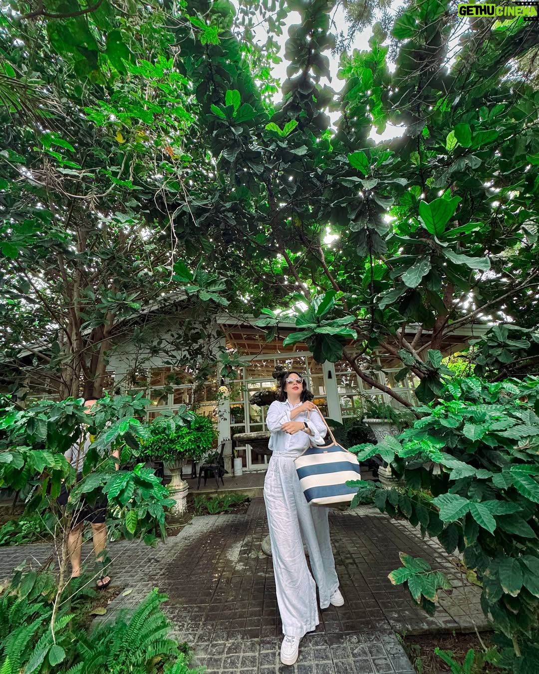 Aye Wutyi Thaung - 2.3K Likes - I’m in love with nature 🩵🩵🩵
