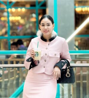 Aye Wutyi Thaung Instagram - Less is more 🌸