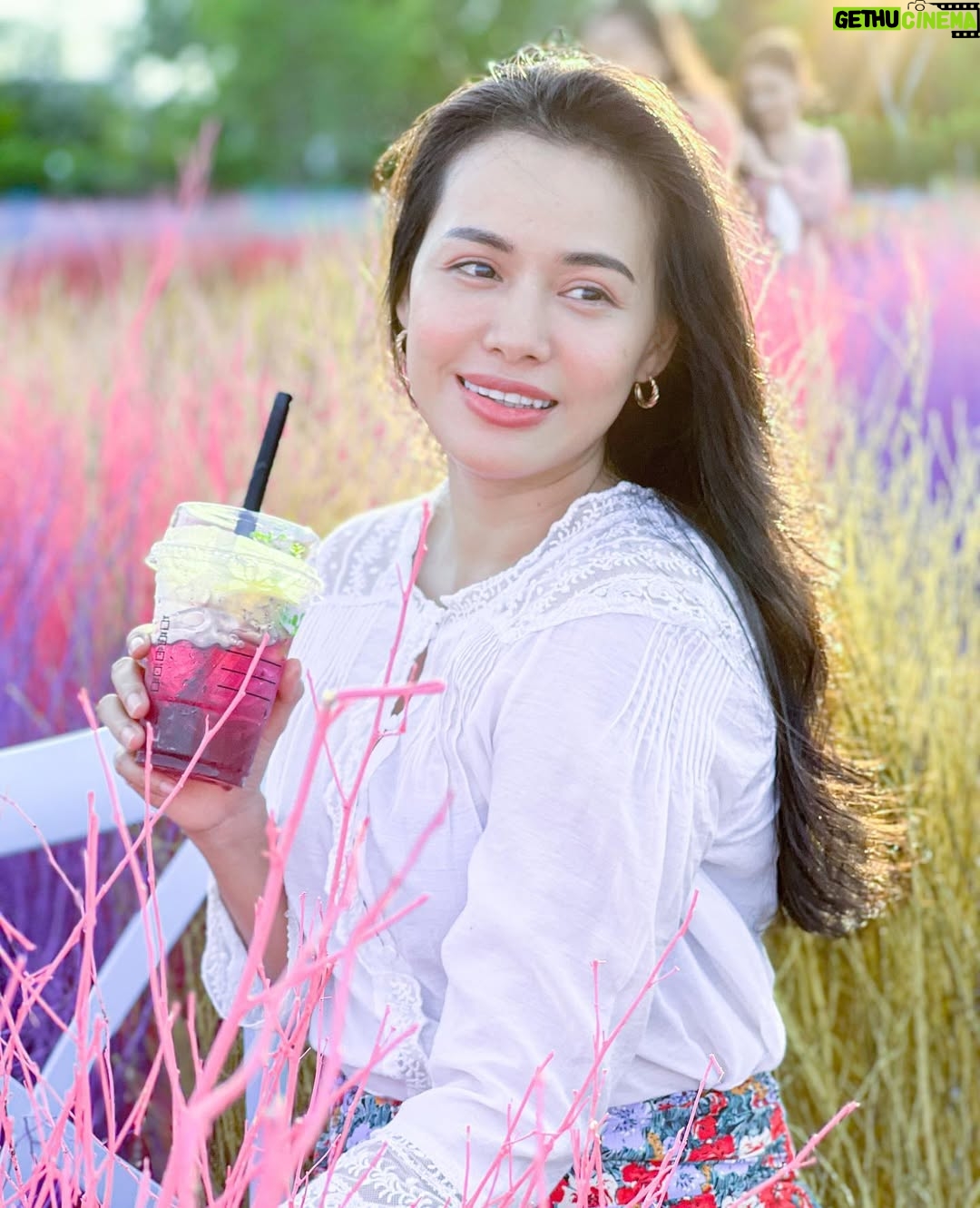 Aye Wutyi Thaung - 6K Likes - Life goes on 🌸