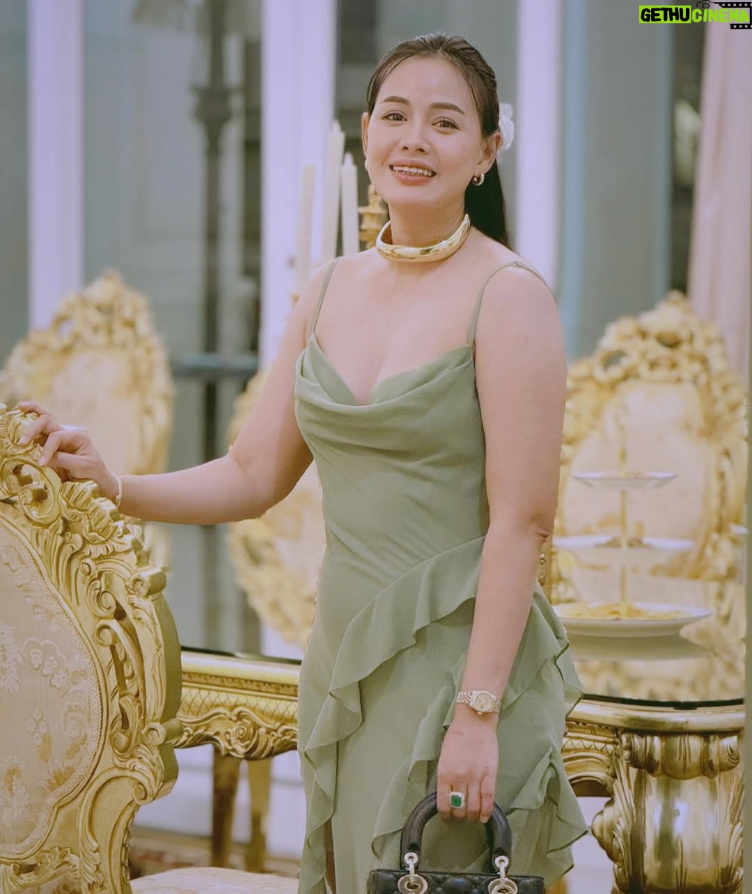 Aye Wutyi Thaung - 2.1K Likes - #mintgreen #minttouch #cherishyourself