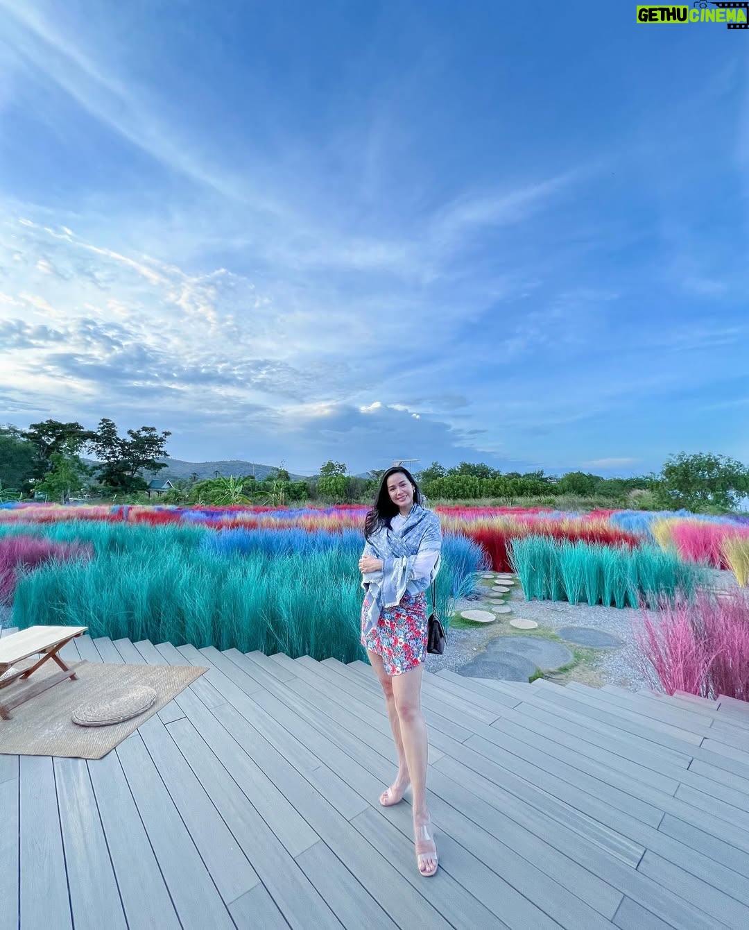 Aye Wutyi Thaung - 6K Likes - Life goes on 🌸