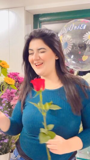 Ayesha Pervez Instagram - Flowers ♥️🙂