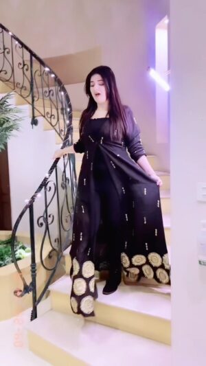 Ayesha Pervez Instagram - 😜🔥